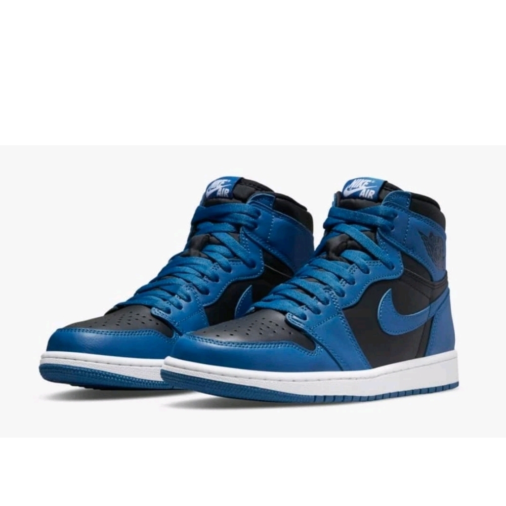 Nike Air Jordan Retro High - Black and Blue